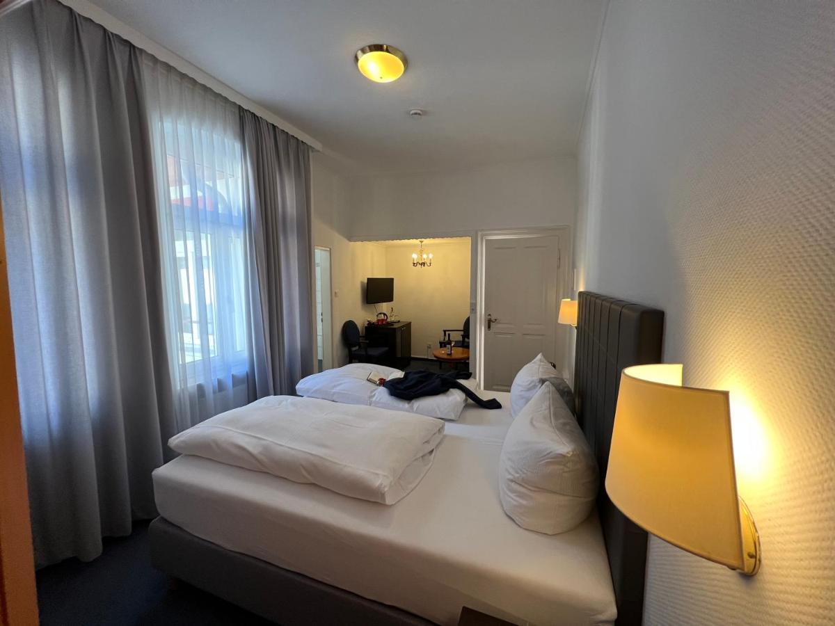 Hotel Zum Ritter St. Georg Heidelberg Exterior foto